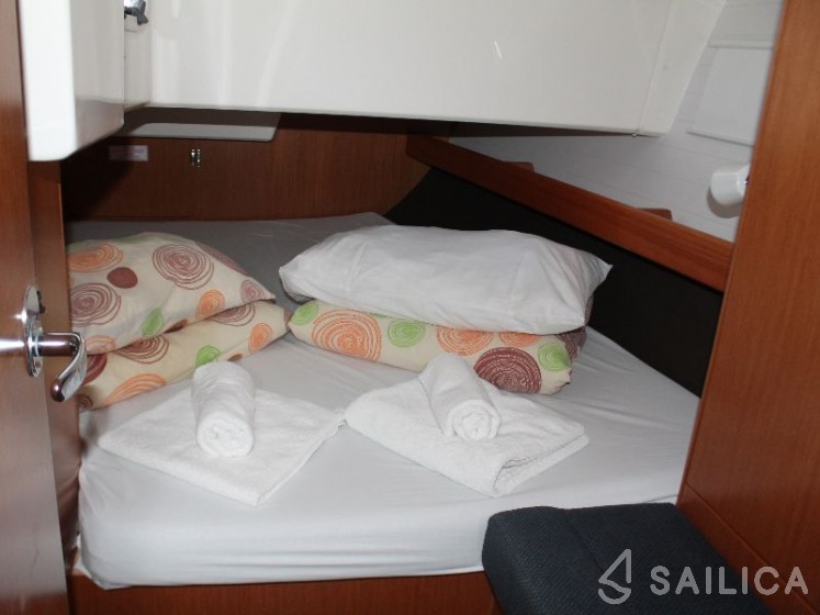 Bavaria 41 Cruiser - Yacht Charter Sailica
