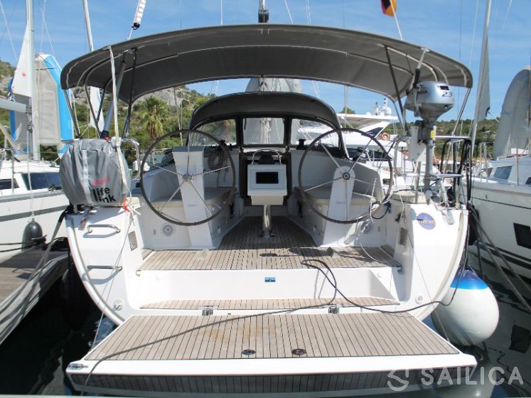 Bavaria 41 Cruiser - Yacht Charter Sailica