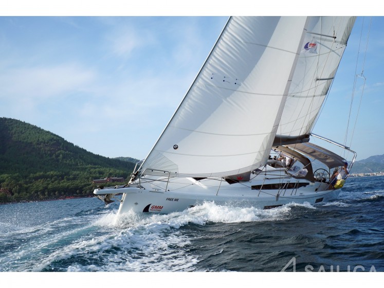 Sun Odyssey 410 - Yacht Charter Sailica