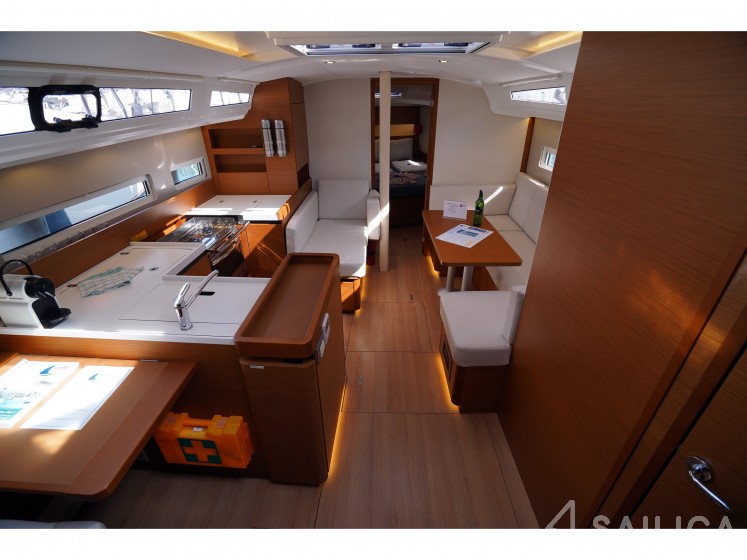 Sun Odyssey 410 - Yacht Charter Sailica