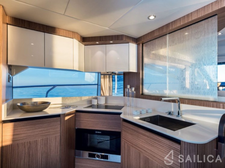 Absolute 50 Fly - Yacht Charter Sailica