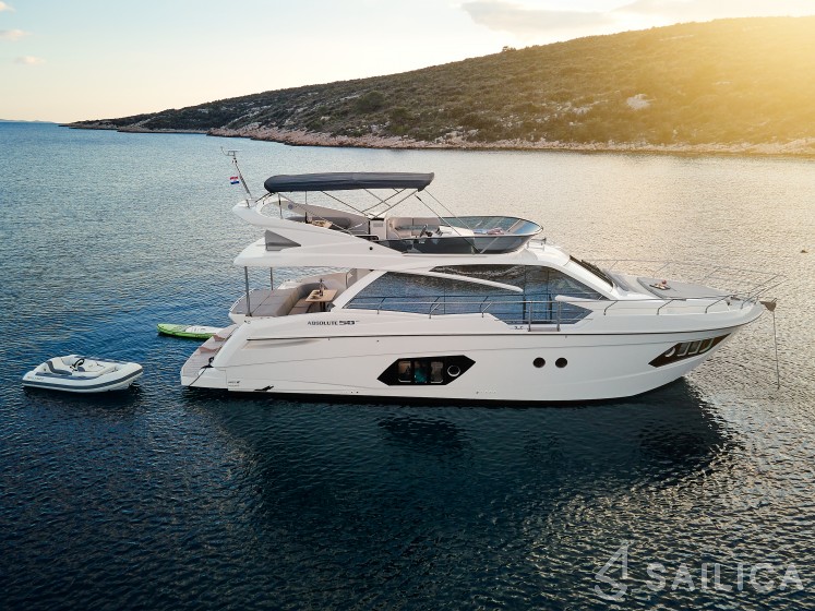 Absolute 50 Fly - Yacht Charter Sailica