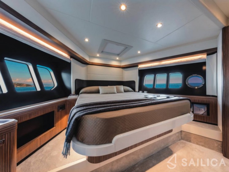 Absolute 50 Fly - Yacht Charter Sailica