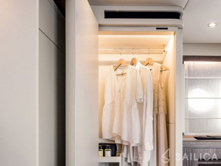 Absolute 50 Fly - Yacht Charter Sailica
