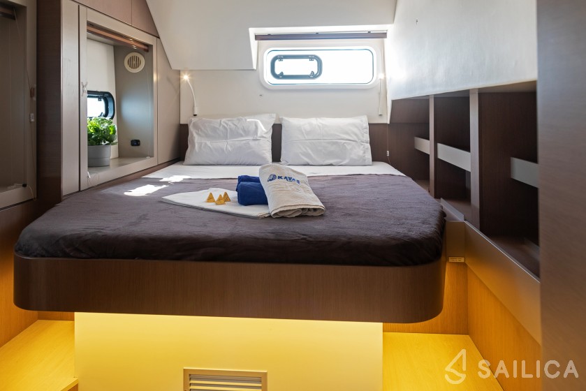 Bali 4.6 - Yacht Charter Sailica