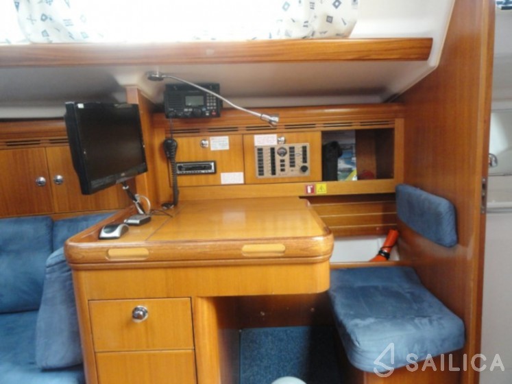 Elan 333 - Yacht Charter Sailica