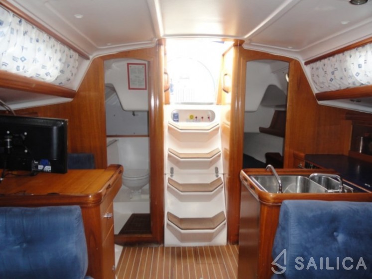 Elan 333 - Yacht Charter Sailica