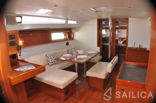 Oceanis 48 - Yacht Charter Sailica