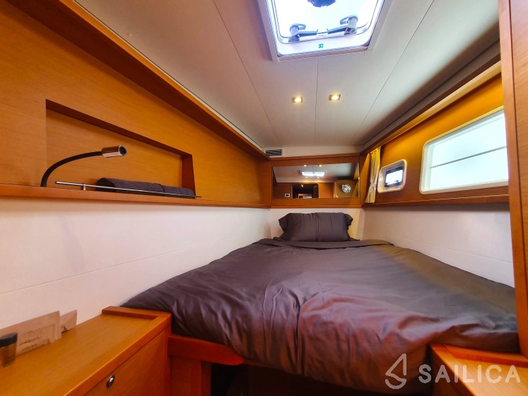 Lagoon 450  Flybridge - Yacht Charter Sailica