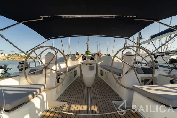 Sun Odyssey 42i - Yacht Charter Sailica