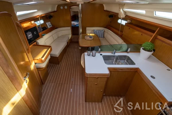 Sun Odyssey 42i - Yacht Charter Sailica
