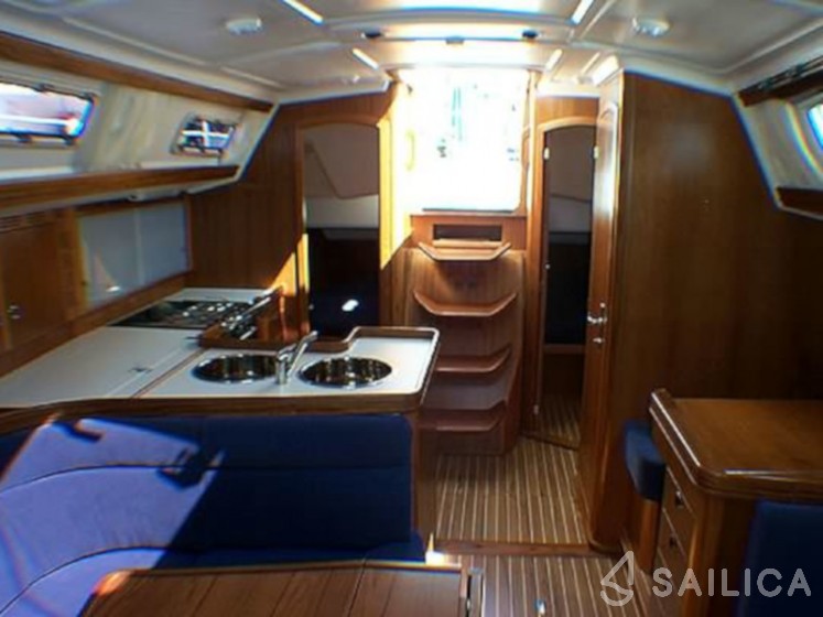 Elan 40 - Yacht Charter Sailica
