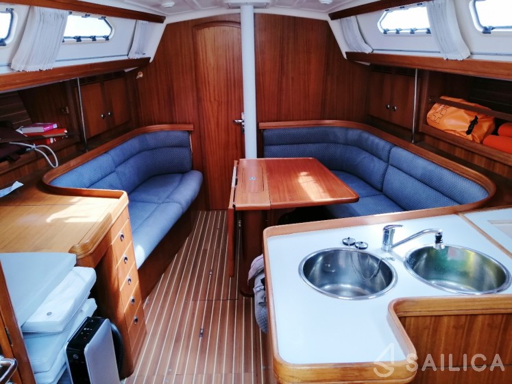Elan 40 - Yacht Charter Sailica