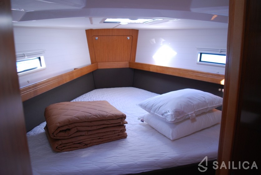 Bavaria 41 Cruiser - Yacht Charter Sailica