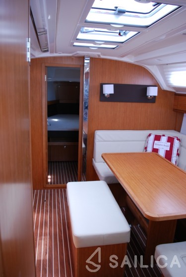 Bavaria 41 Cruiser - Yacht Charter Sailica