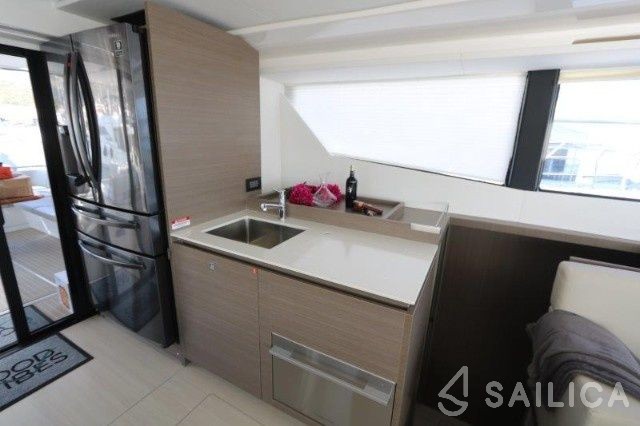 Leopard 53 PC - Yacht Charter Sailica