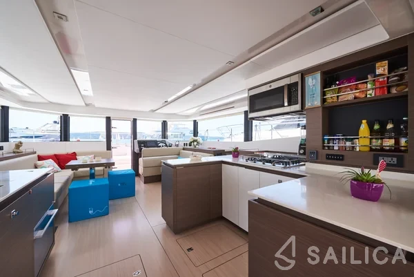 Leopard 53 PC - Yacht Charter Sailica