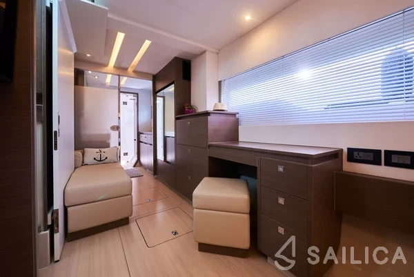 Leopard 53 PC - Yacht Charter Sailica