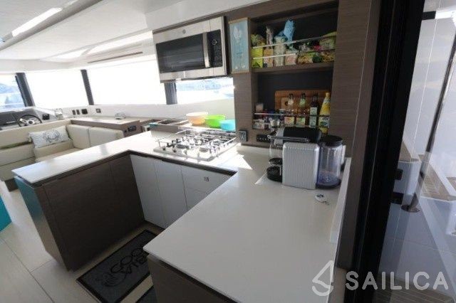 Leopard 53 PC - Yacht Charter Sailica