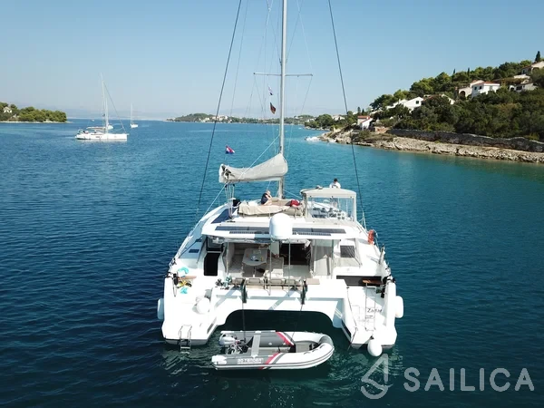 Saona 47 - Yacht Charter Sailica