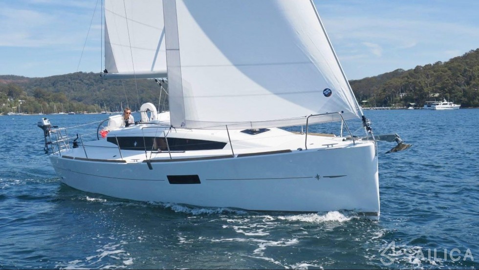 Sun Odyssey 319 - Yacht Charter Sailica
