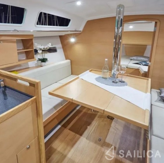 Sun Odyssey 319 - Yacht Charter Sailica