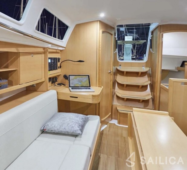 Sun Odyssey 319 - Yacht Charter Sailica