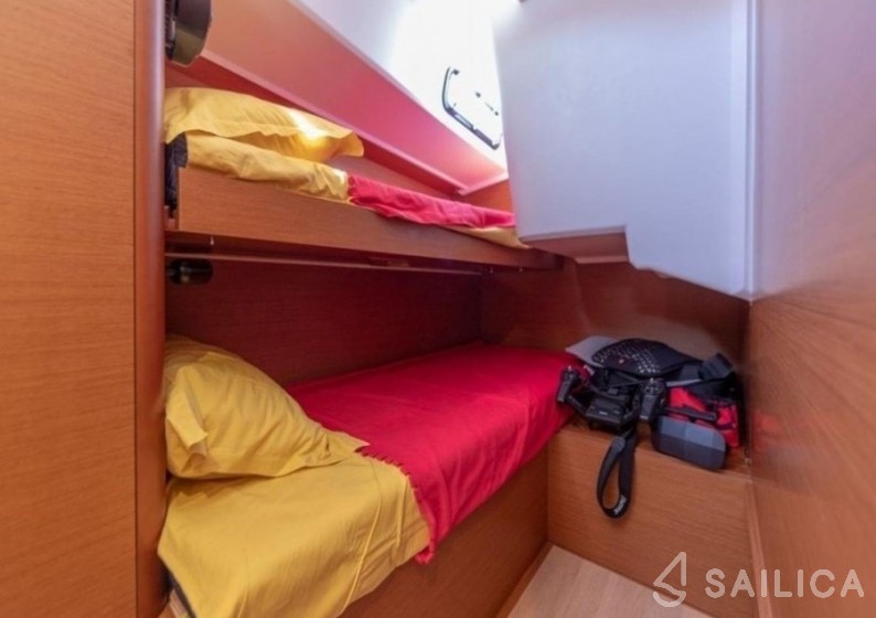 Sun Loft 47 - Yacht Charter Sailica