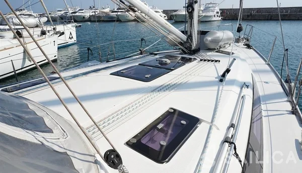 Bavaria 41 Cruiser - Yacht Charter Sailica
