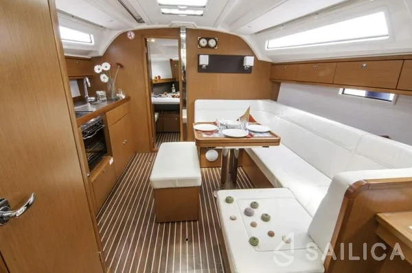 Bavaria 41 Cruiser - Yacht Charter Sailica