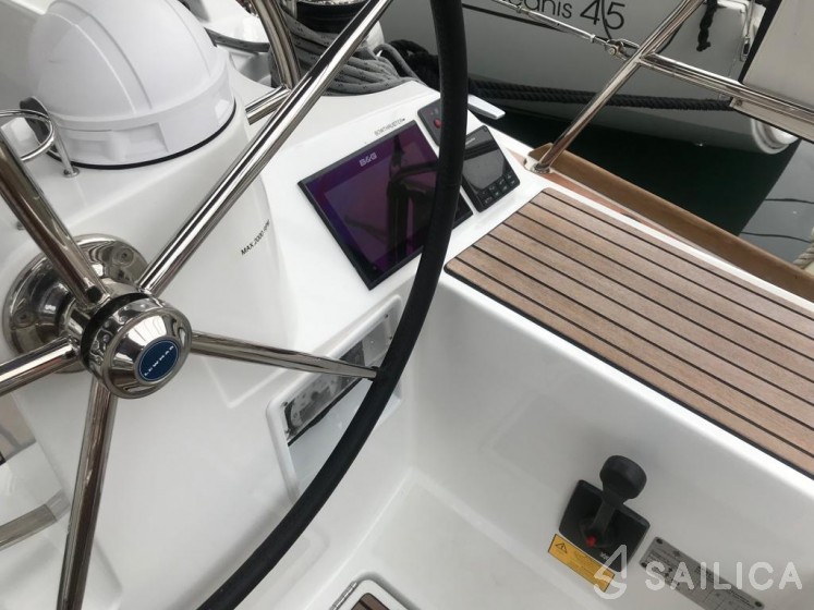 Sun Odyssey 519 - Yacht Charter Sailica