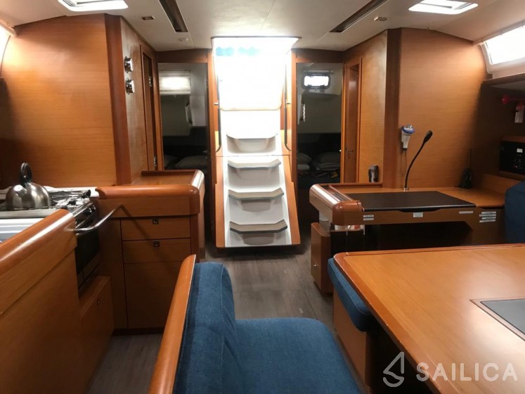 Sun Odyssey 519 - Yacht Charter Sailica