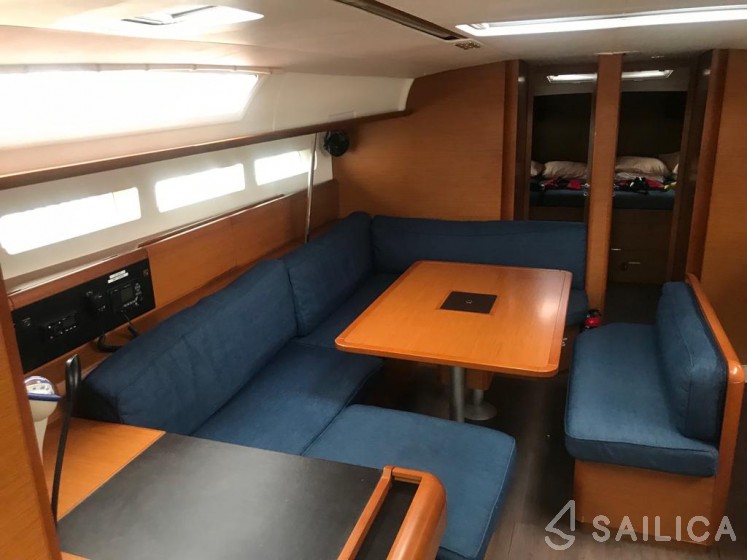 Sun Odyssey 519 - Yacht Charter Sailica