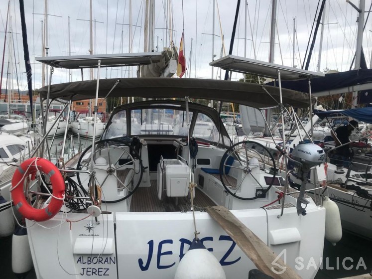 Sun Odyssey 519 - Yacht Charter Sailica