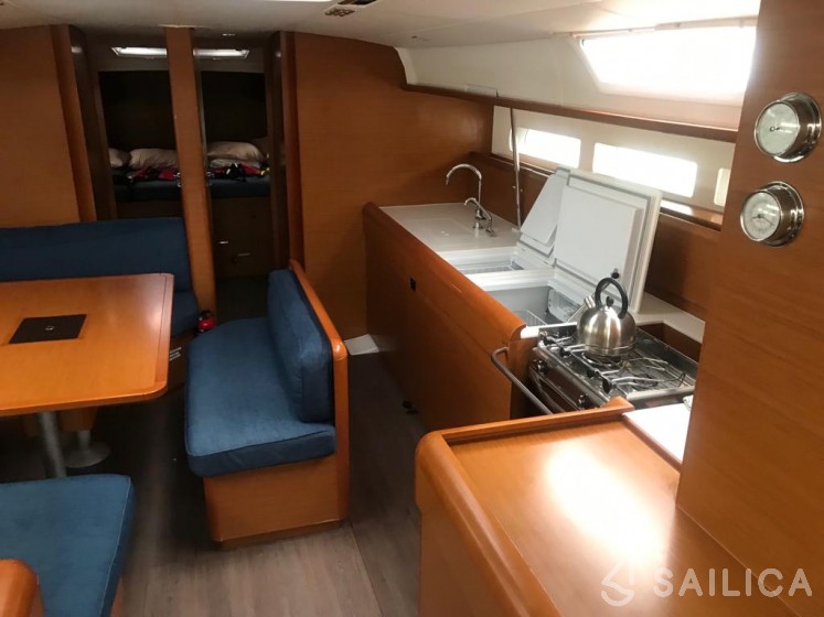 Sun Odyssey 519 - Yacht Charter Sailica