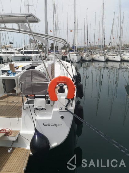 Oceanis 51.1 - Yacht Charter Sailica