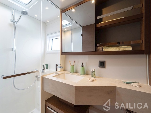 Lagoon 46  - Yacht Charter Sailica