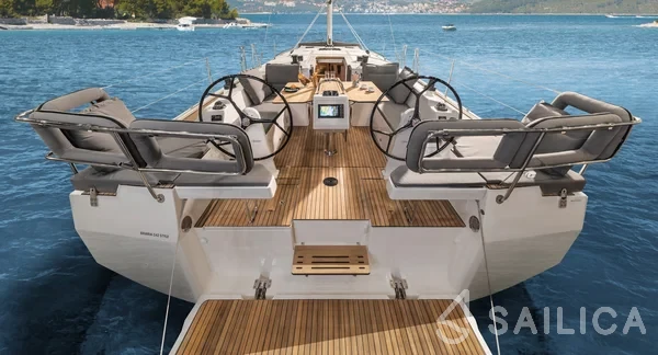 Bavaria C42 - Yacht Charter Sailica
