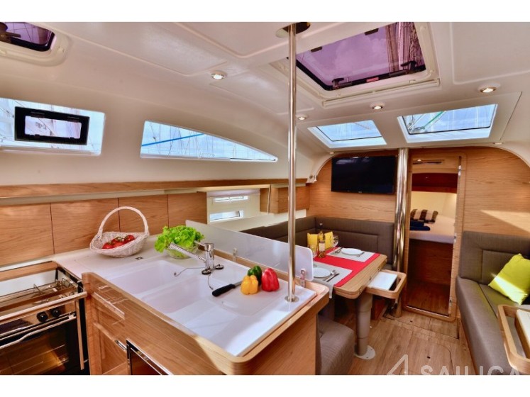 Elan 40 Impression - Yacht Charter Sailica
