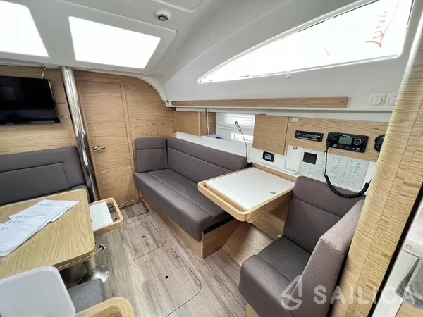 Elan 40 Impression - Yacht Charter Sailica
