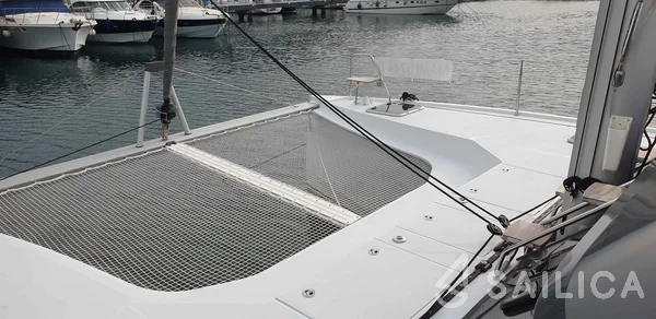 Nautitech 40 open NEW - 4 + 2 cab. - Yacht Charter Sailica