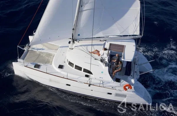 Lagoon 380 - Yacht Charter Sailica