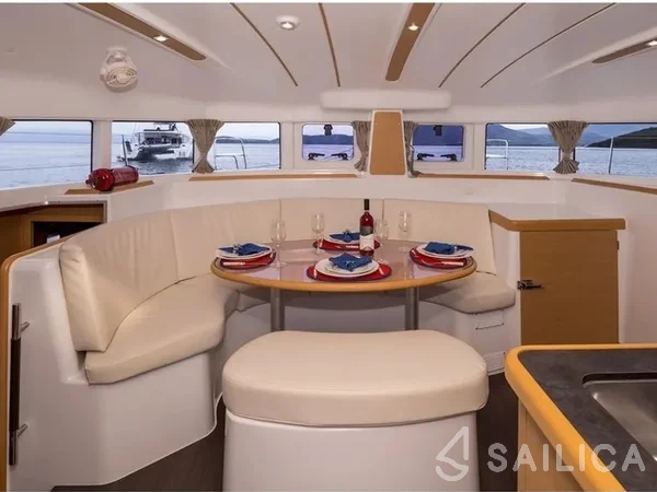 Lagoon 380 - Yacht Charter Sailica