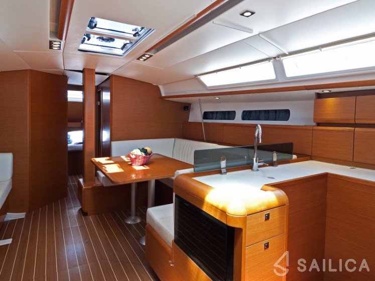 Sun Odyssey 439 - Yacht Charter Sailica