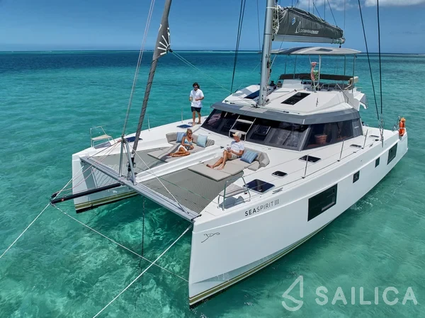 Nautitech 46 Fly - Yacht Charter Sailica