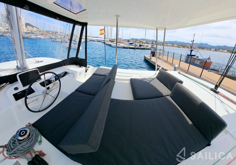 Lagoon 46  - Yacht Charter Sailica