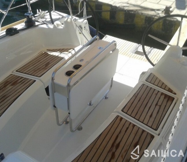 Sun Odyssey 349 - Yacht Charter Sailica