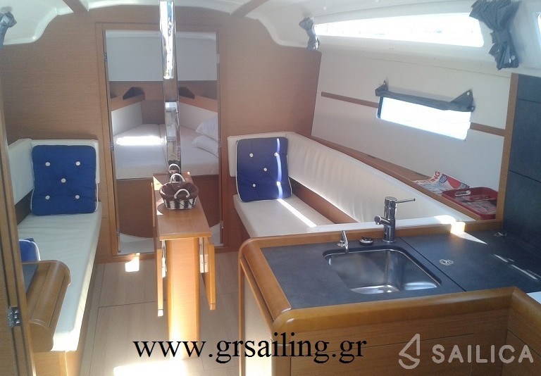 Sun Odyssey 349 - Yacht Charter Sailica