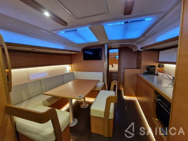 Dufour 430 - Yacht Charter Sailica