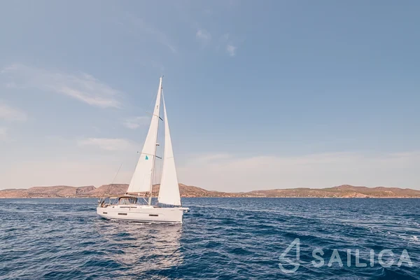 Dufour 530 - Yacht Charter Sailica